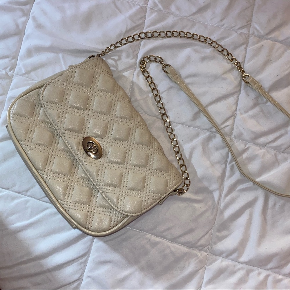 Forever 21 Cream Padded Cross Body Chain Bag Purse